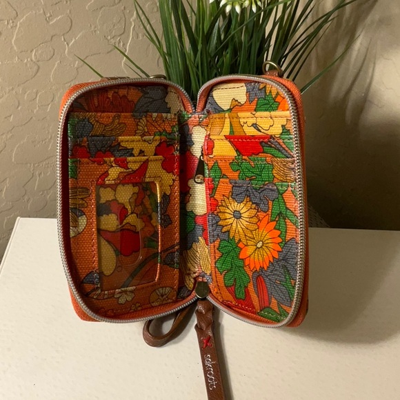 Sakroots Wristlet - Picture 3 of 4